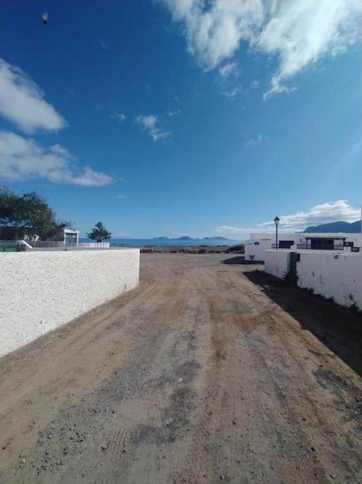 Perejil * Famara